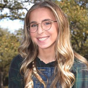 Meet your Posher, Emilie